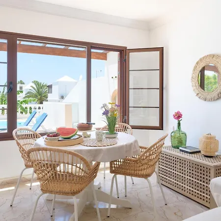 Eric With A Private Stunning Heated Pool Villa Puerto del Carmen (Lanzarote)