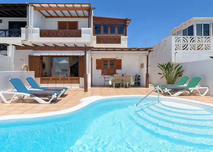 Eric With A Private Stunning Heated Pool Villa Puerto del Carmen (Lanzarote)