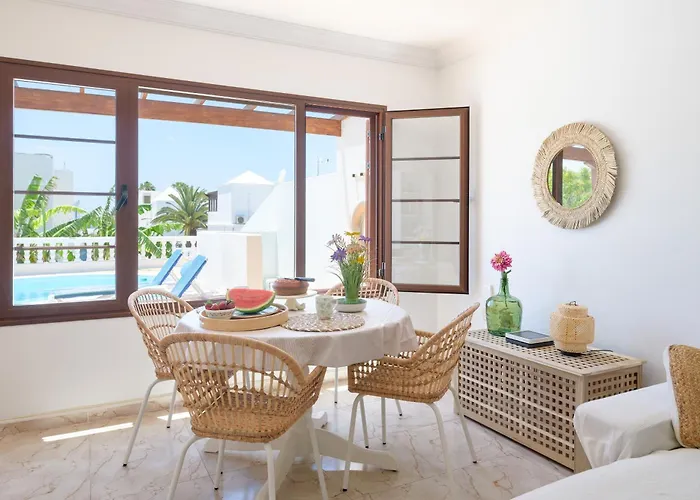 Eric With A Private Stunning Heated Pool Villa Puerto del Carmen (Lanzarote)