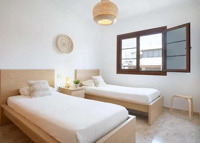 Eric With A Private Stunning Heated Pool * Puerto del Carmen (Lanzarote)